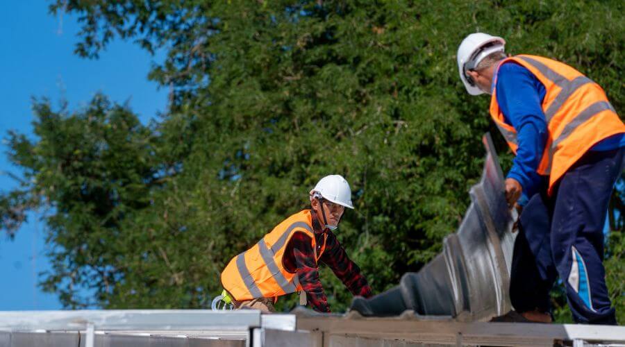 Professional gutter cleaning in Rutledge, AL